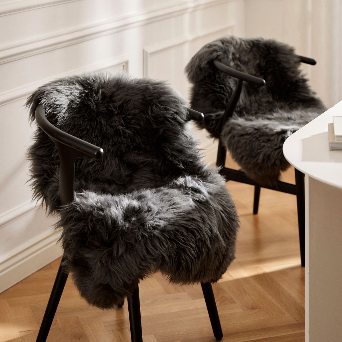 Peau de mouton de Nouvelle-Zélande à laine longue 100 cm Aubergine