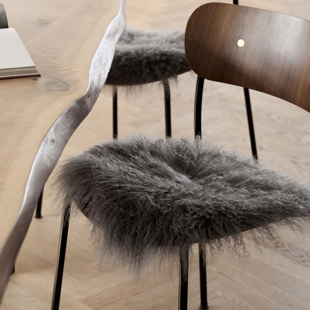 Dessus de siège en peau de mouton tibétaine | Ø38 cm Lever de soleil arctique