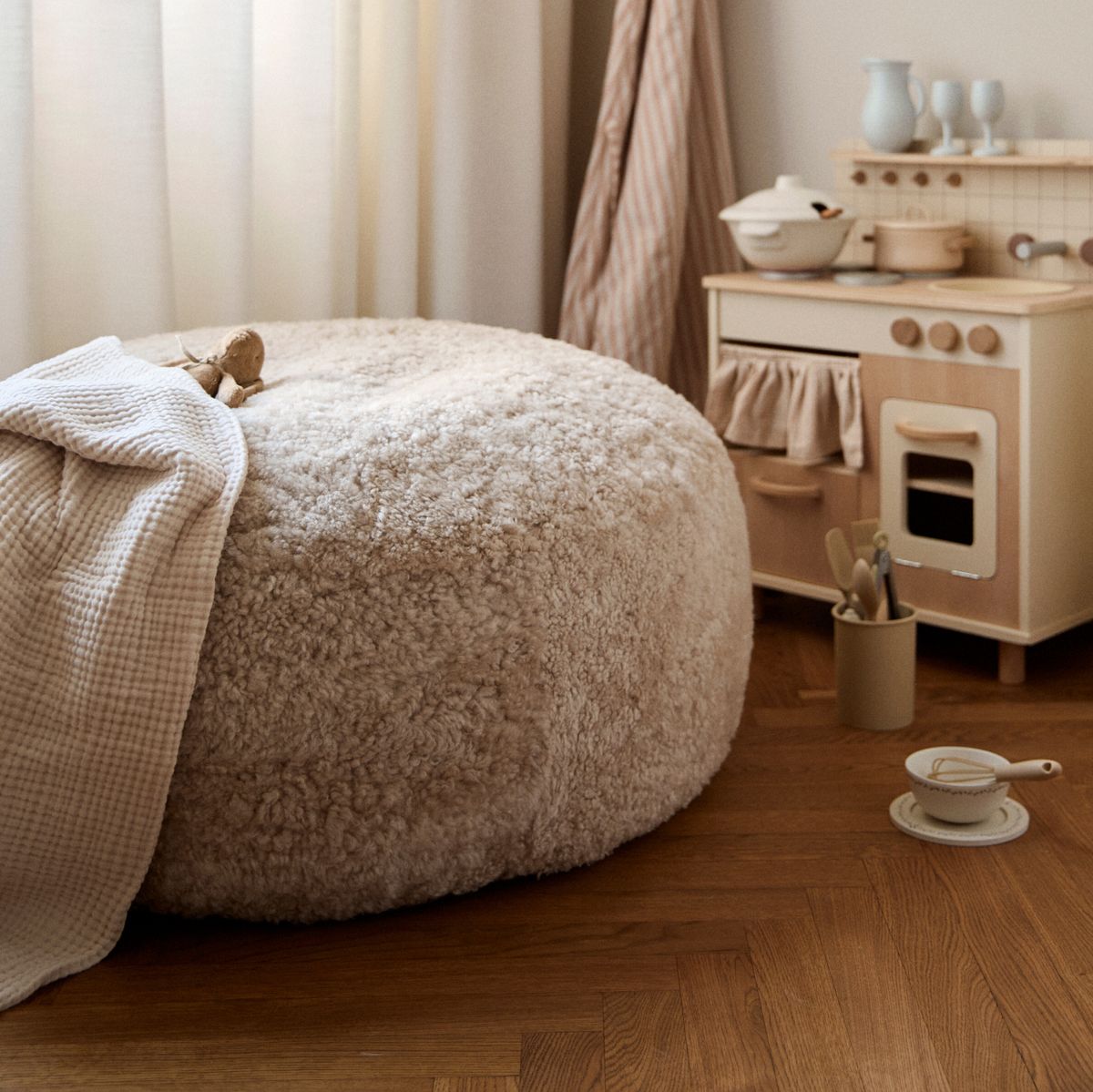 Pouf rond en peau de mouton | Laine courte Anthracite
