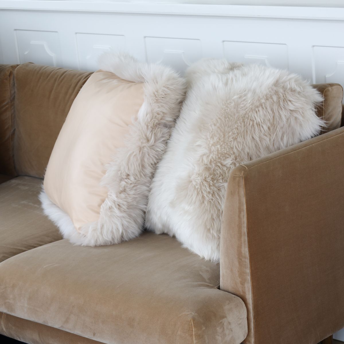 Coussin en laine de mouton longue | Laine longue | Support en cuir | 50x50 cm Ivoire