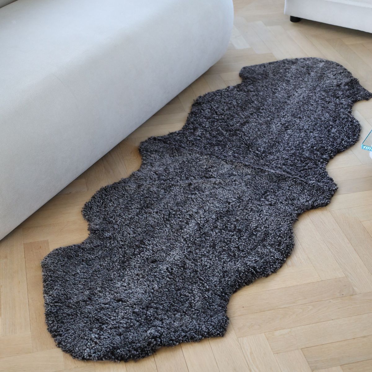 Peau de mouton de Nouvelle-Zélande à laine courte bouclée 180 cm Anthracite