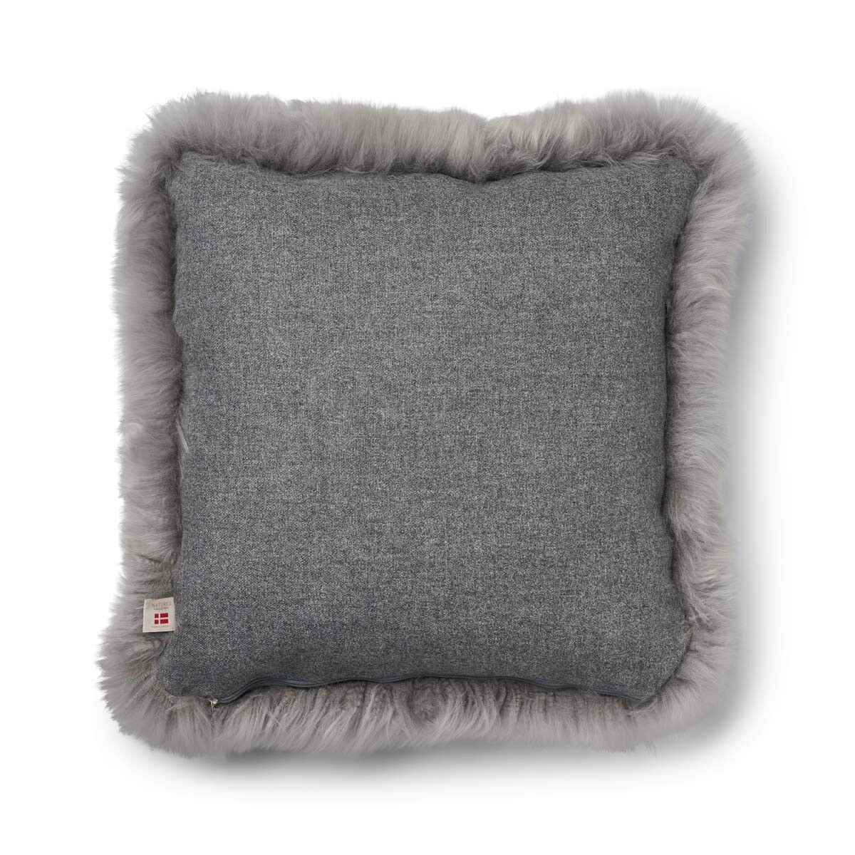 Coussin en peau de mouton longue laine - 52x52 cm