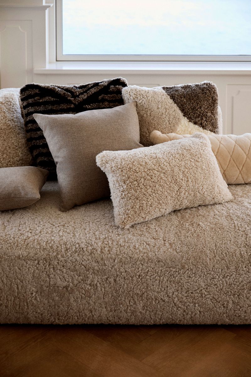 Coussin en laine courte de mouton | double face | 46x46 cm Anthracite/Pearl/Graphite