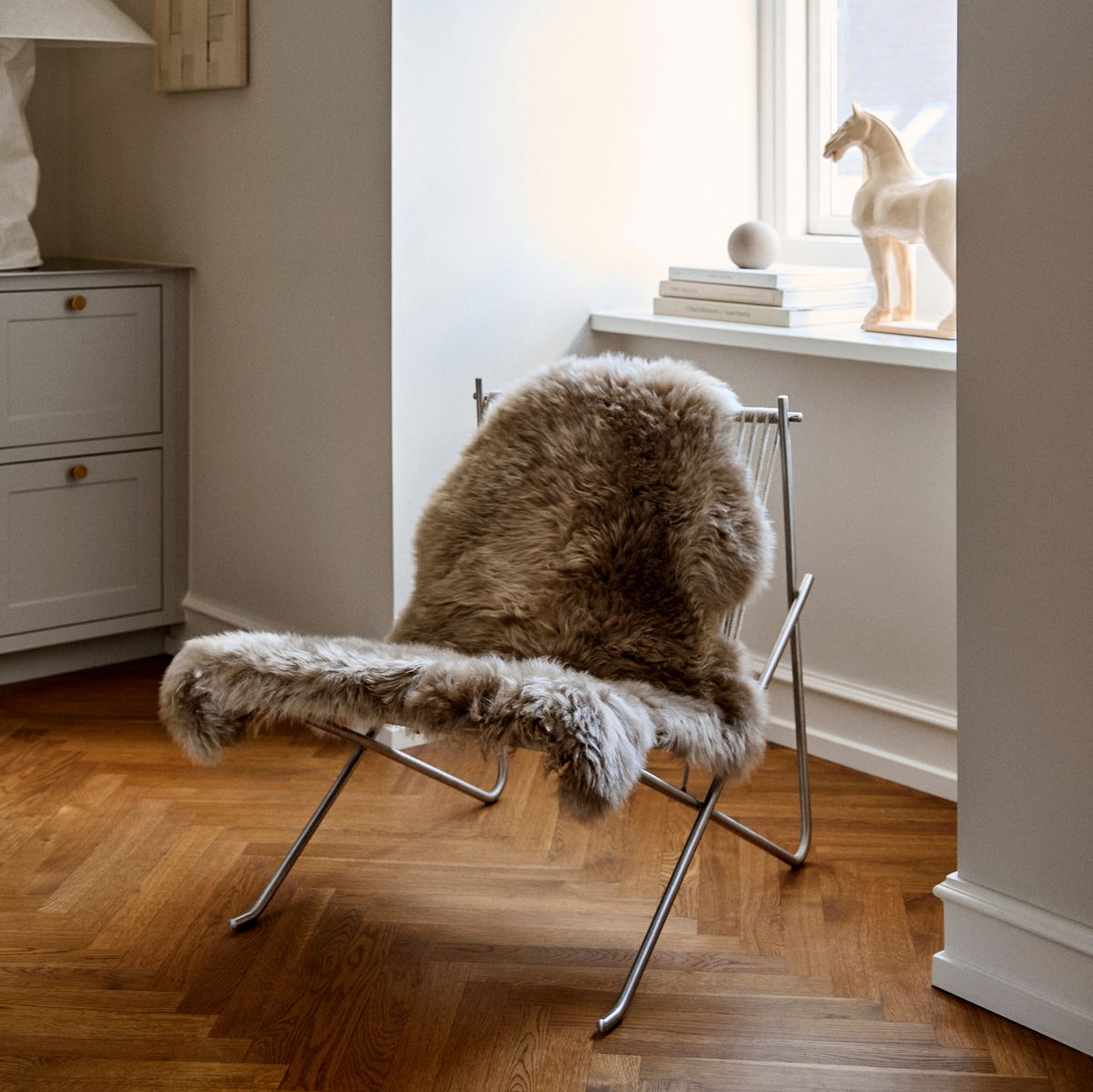 Peau de mouton de Nouvelle-Zélande à laine longue 135 cm Aubergine
